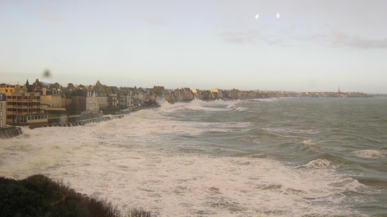 Apartmán Le Courtois Saint-Malo Exteriér fotografie